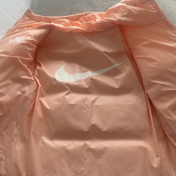Nike NSW Reversible Puffer Jacket Size Medium - Picture 4 of 7